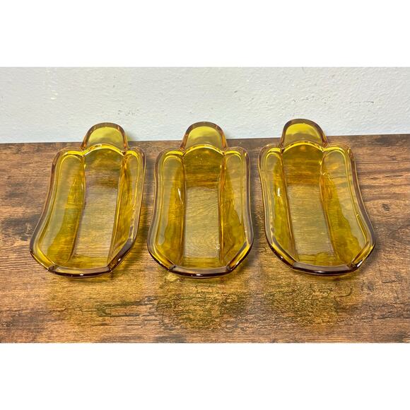 Vintage Indiana Glass Amber Banana Split Trays Set of 3 - Picture 2 of 8
